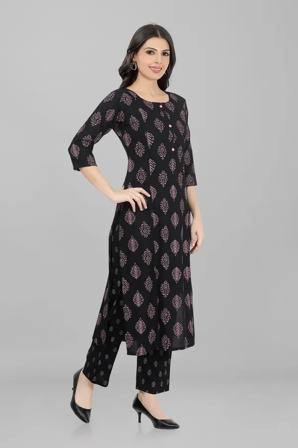Black_Feeding_&_Maternity_Dress_With_Zippers_(Top_&_Bottom)